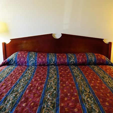 Wesley Inn Wichita Zewnętrze zdjęcie