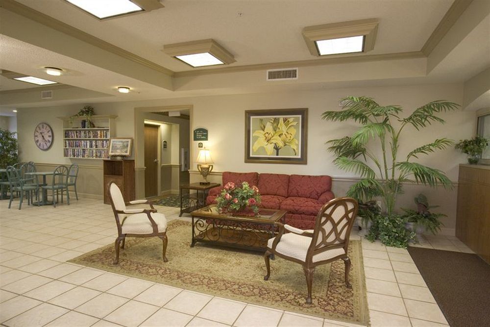 Wesley Inn Wichita Zewnętrze zdjęcie