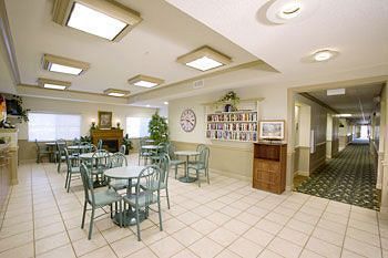 Wesley Inn Wichita Zewnętrze zdjęcie